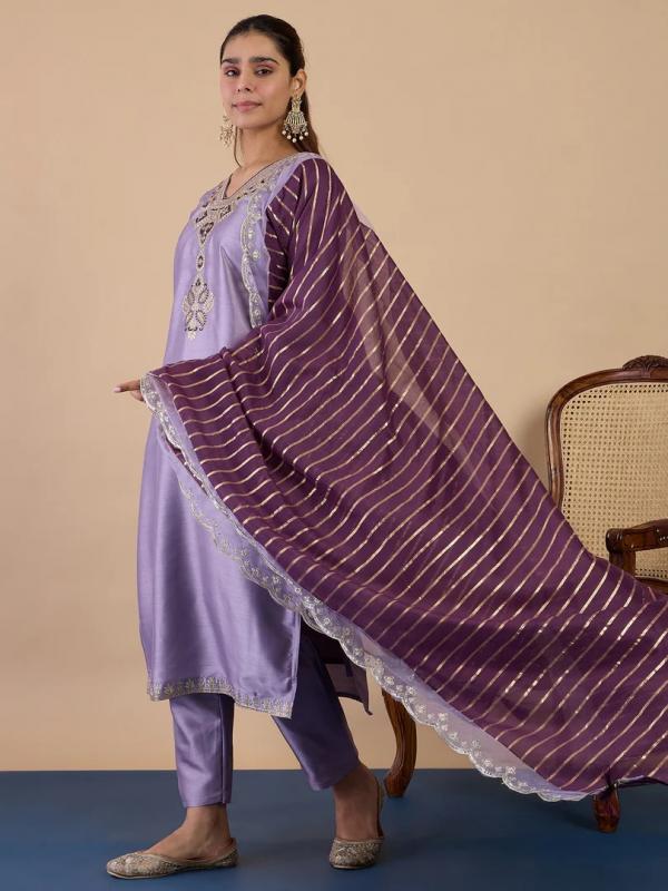 VP 9840  L Women's Designer Kurta Pant Set Premium Pattern Collection